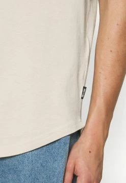 Le moins cher 💯 Only & Sons ONSMATT LIFE LONGY TEE 7 PACK - T-shirt Basique - White/silverline/overlandtrek/olive/foxtrot/monks/black ✨ 15 Le moins cher 💯 Only & Sons ONSMATT LIFE LONGY TEE 7 PACK - T-shirt Basique - White/silverline/overlandtrek/olive/foxtrot/monks/black ✨ -Boutique Only & Sons 00f147121c304072b5920250612a39e8