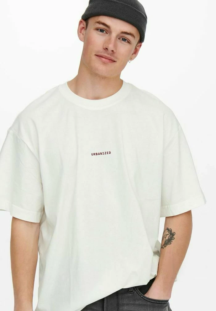 Sortie 👍 Only & Sons T-shirt Imprimé - Star White 💯 4 Sortie 👍 Only & Sons T-shirt Imprimé - Star White 💯 – Image 4