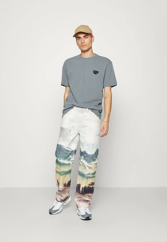 Sortie 😀 Only & Sons ONSOSRIS LIFE REDACT TEE - T-shirt Imprimé - Stormy Weather 😀 2 Sortie 😀 Only & Sons ONSOSRIS LIFE REDACT TEE - T-shirt Imprimé - Stormy Weather 😀 – Image 2