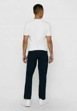 Le moins cher 😍 Only & Sons Chino - Black ⭐ 8 Le moins cher 😍 Only & Sons Chino - Black ⭐ -Boutique Only & Sons 34b01b5214934f6e862ce72e651e7459