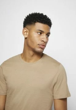 De gros 😍 Only & Sons ONSMATT LIFE LONGY TEE 7 PACK - T-shirt Basique - Dark Blue/bordeaux/khaki 🎁 -Boutique Only & Sons 3a260a8408e84cee85ac336b4893d5b7