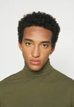 Offres ❤️ Only & Sons ONSMICHAN SLIM ROLLNECK TEE - T-shirt à Manches Longues - Olive Night ✨ 9 Offres ❤️ Only & Sons ONSMICHAN SLIM ROLLNECK TEE - T-shirt à Manches Longues - Olive Night ✨ -Boutique Only & Sons 3fb6895897504034878bcac3306bcd31