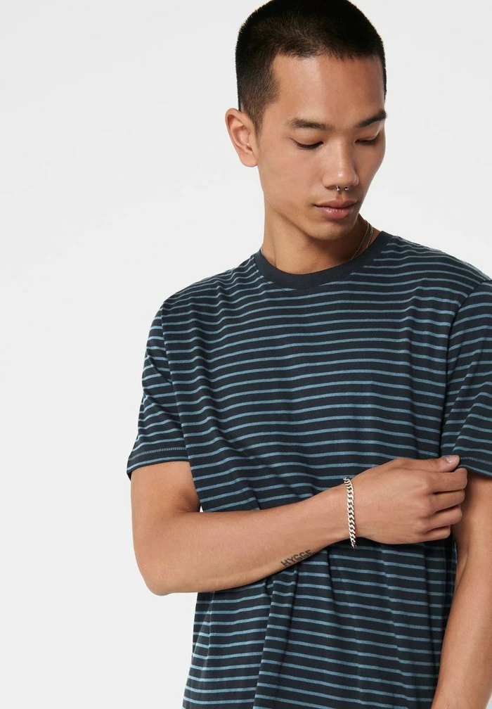 Meilleur prix ⭐ Only & Sons SLIM FIT - T-shirt Basique - Dark Navy ❤️ 4 Meilleur prix ⭐ Only & Sons SLIM FIT - T-shirt Basique - Dark Navy ❤️ – Image 4