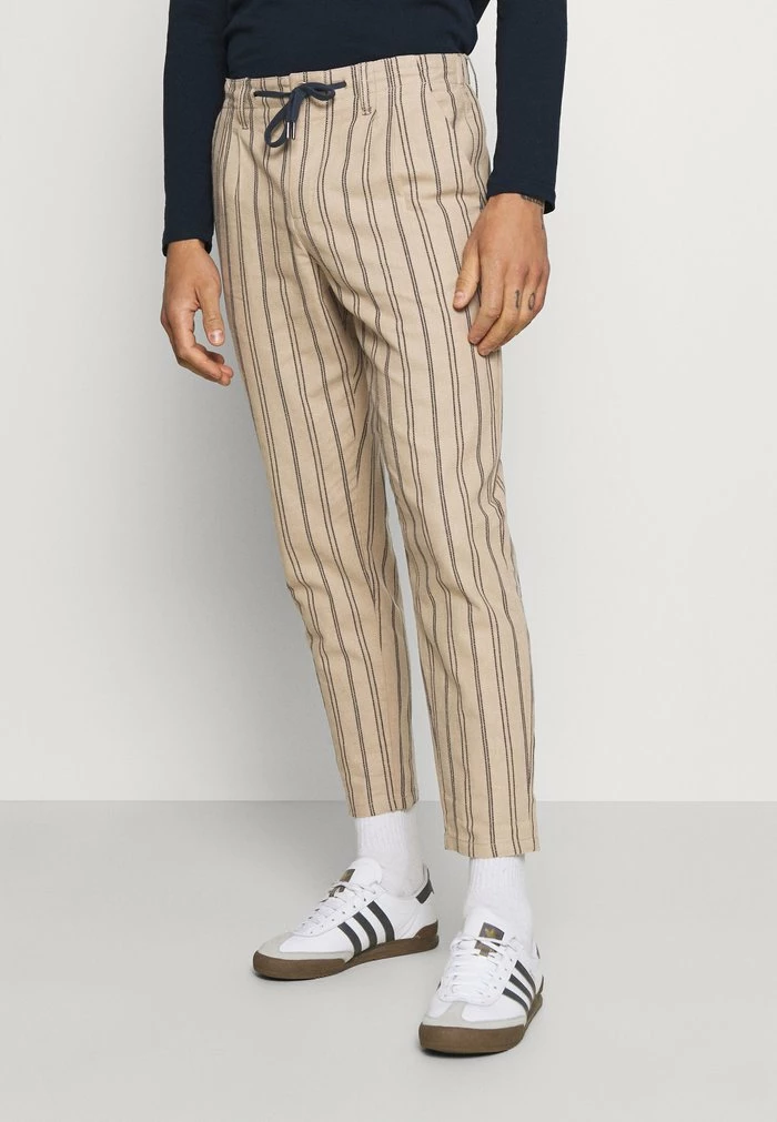 Le moins cher 🎉 Only & Sons ONSLEOLIFE STRIPE MIX CROP - Pantalon Classique - Chinchilla 🌟 1 Le moins cher 🎉 Only & Sons ONSLEOLIFE STRIPE MIX CROP - Pantalon Classique - Chinchilla 🌟