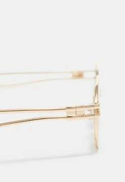 Les meilleures critiques de ⌛ Only & Sons ONSSUNGLASSES UNISEX - Lunettes De Soleil - Dark Brown/gold Combo 🎉 -Boutique Only & Sons 9a93fd87b2ab463b8f6e372f04a26a8c