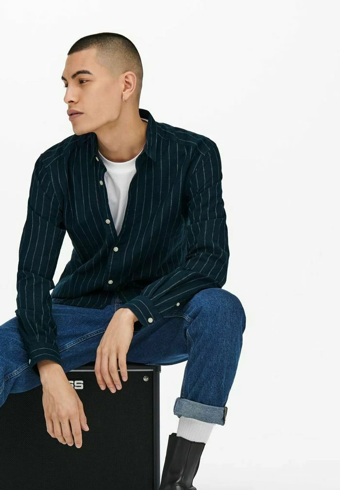 Tout neuf 🔥 Only & Sons Chemise - Dark Navy 🎉 6 Tout neuf 🔥 Only & Sons Chemise - Dark Navy 🎉 – Image 6