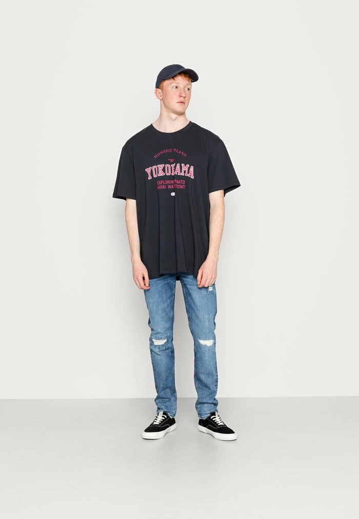 Meilleure affaire 🎉 Only & Sons ONSGLEN VARISTY TEE - T-shirt Imprimé - Dark Navy 🎉 2 Meilleure affaire 🎉 Only & Sons ONSGLEN VARISTY TEE - T-shirt Imprimé - Dark Navy 🎉 – Image 2