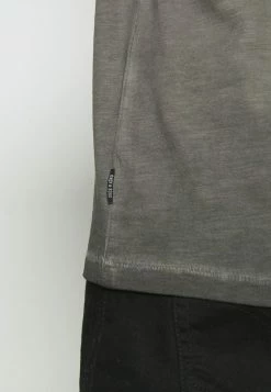 Meilleure affaire ⭐ Only & Sons ONSMILLENIUM LIFE WASHED TEE - T-shirt à Manches Longues - Black ✔️ 9 Meilleure affaire ⭐ Only & Sons ONSMILLENIUM LIFE WASHED TEE - T-shirt à Manches Longues - Black ✔️ -Boutique Only & Sons bafed3d809b44f6fbabc5c0998d5ade4