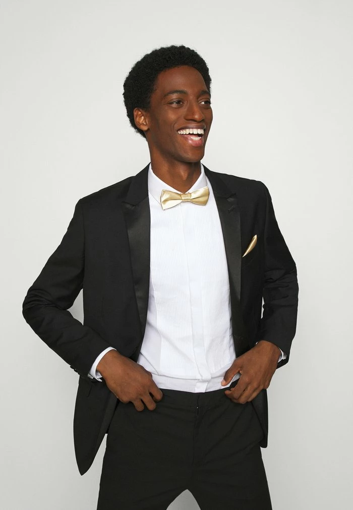 Meilleur prix 🌟 Only & Sons ONSTRENT BOW TIE BOX HANKERCHIEF SET - Mouchoir De Poche - Golden Spice 🤩 1 Meilleur prix 🌟 Only & Sons ONSTRENT BOW TIE BOX HANKERCHIEF SET - Mouchoir De Poche - Golden Spice 🤩