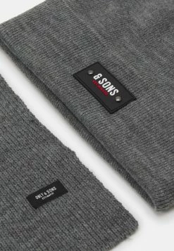 Nouveau ⭐ Only & Sons ONSEVAN BOX BEANIE SCARF SET - Écharpe - Medium Grey Melange ✔️ 9 Nouveau ⭐ Only & Sons ONSEVAN BOX BEANIE SCARF SET - Écharpe - Medium Grey Melange ✔️ -Boutique Only & Sons caecc7b6d03a4c72beaa3c0f80cd3866