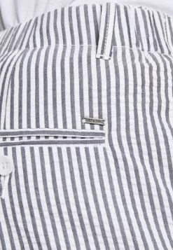 Tout neuf 🤩 Only & Sons ONSLEO LIFE CROP SEERSUCKER - Pantalon Classique - Dark Navy 🎉 9 Tout neuf 🤩 Only & Sons ONSLEO LIFE CROP SEERSUCKER - Pantalon Classique - Dark Navy 🎉 -Boutique Only & Sons cf5c1d3fccd14f96acc9a0c7f609f9da