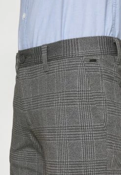 Sortie 😀 Only & Sons ONSMARK - Short - Medium Grey Melange ✨ 9 Sortie 😀 Only & Sons ONSMARK - Short - Medium Grey Melange ✨ -Boutique Only & Sons e2c13dcc9b934edcb389c80a817a979e