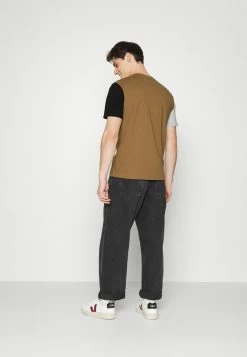 Le moins cher 🔔 Only & Sons ONSORIK LIFE TEE - T-shirt Imprimé - Kangaroo 💯 9 Le moins cher 🔔 Only & Sons ONSORIK LIFE TEE - T-shirt Imprimé - Kangaroo 💯 -Boutique Only & Sons eb937a6d0cb34c07985421bfe196a024